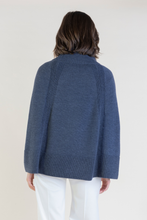 Load image into Gallery viewer, AVIGNONE CAPE