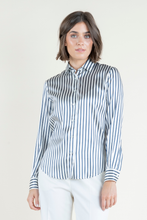 Load image into Gallery viewer, YUPPY RR BLOUSE