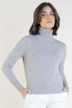Load image into Gallery viewer, FABBRO SWEATER

