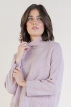Load image into Gallery viewer, AKIRA SWEATER

