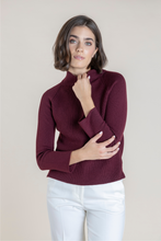 Load image into Gallery viewer, INGANNO SWEATER

