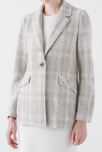 Load image into Gallery viewer, AVALOS JACKET
