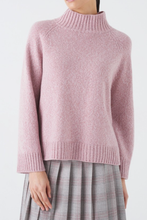 Load image into Gallery viewer, AKIRA SWEATER
