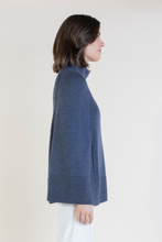 Load image into Gallery viewer, AVIGNONE CAPE
