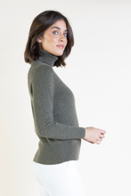 Load image into Gallery viewer, FABBRO SWEATER
